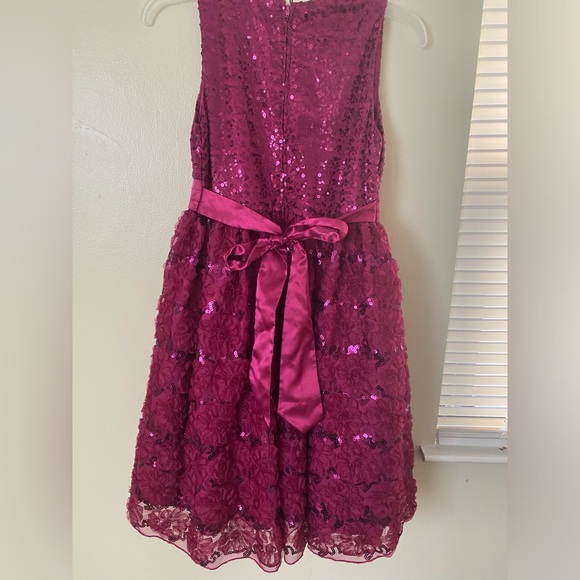 SPECIAL EDITIONS - BURGUNDY DRESS - Picture 2 of 4